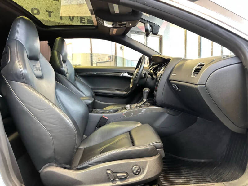 2012 Audi S5 4.2 quattro Prestige