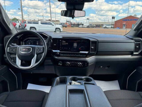 2023 GMC Sierra 1500 Elevation Standard