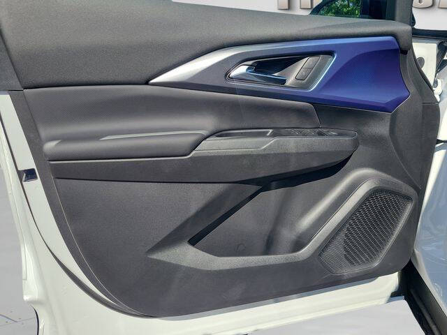 2026 Chevrolet Equinox EV LT 2