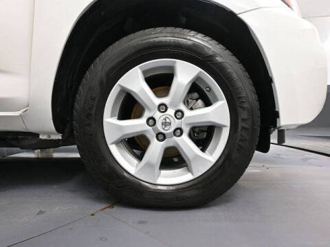 2012 Toyota RAV4 EV