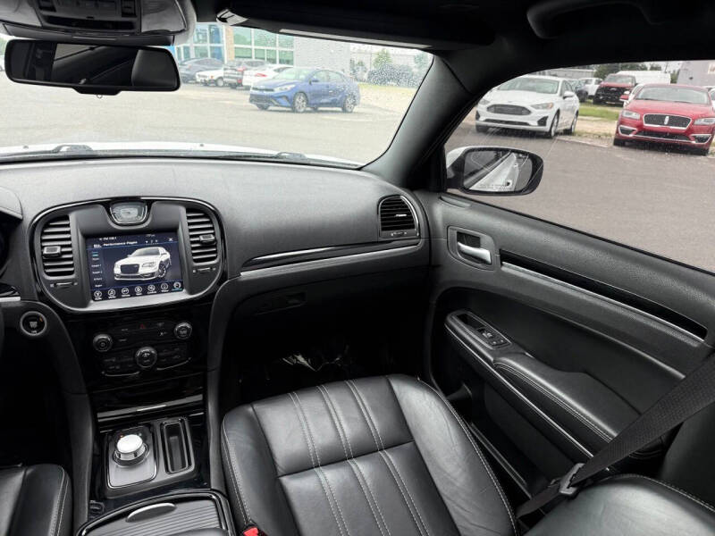 2017 Chrysler 300 S