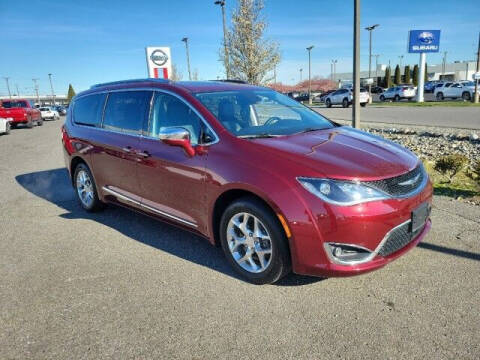 2018 Chrysler Pacifica for sale at Karmart in Burlington WA