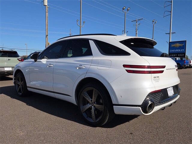 2023 Genesis GV70 2.5T Standard