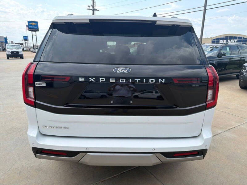 2025 Ford Expedition Platinum