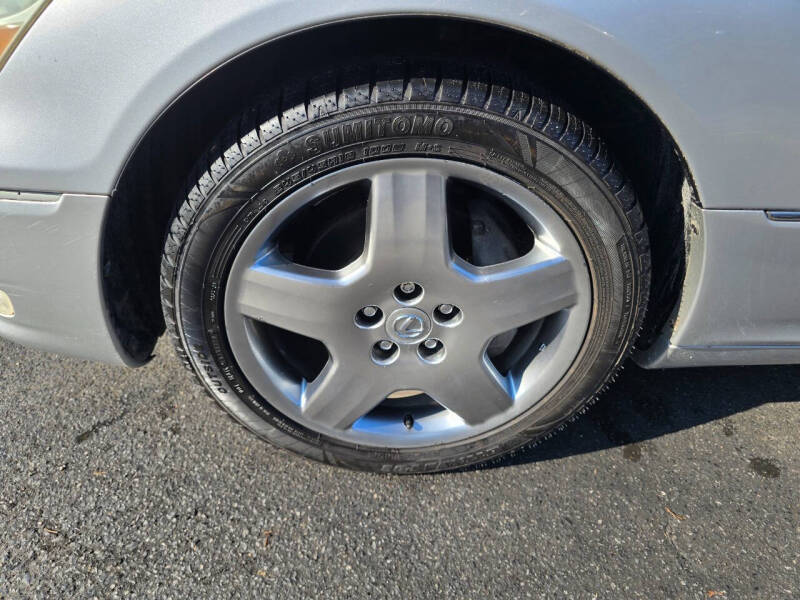 2005 Lexus LS 430