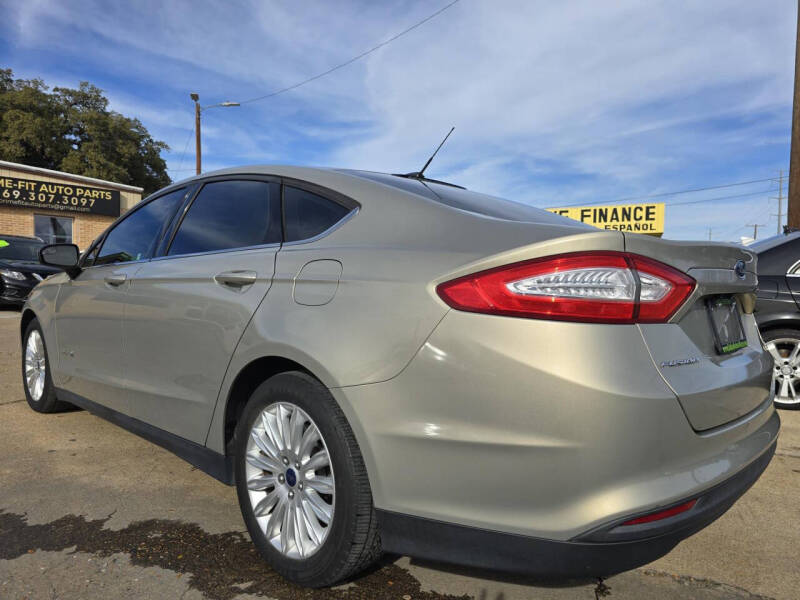 2016 Ford Fusion Hybrid S