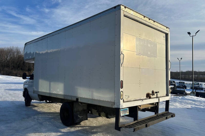 2018 Ford E-Series E-450 SD