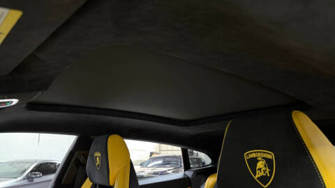 2022 Lamborghini Urus