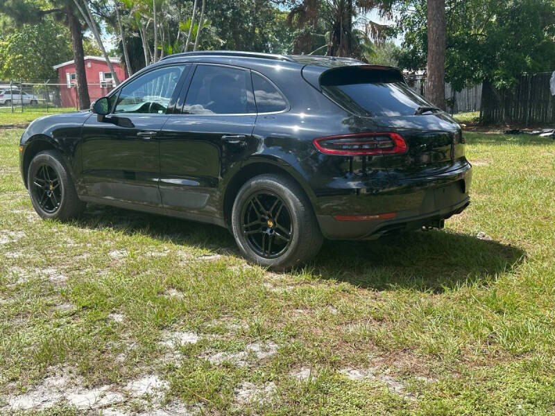2017 Porsche Macan Turbo