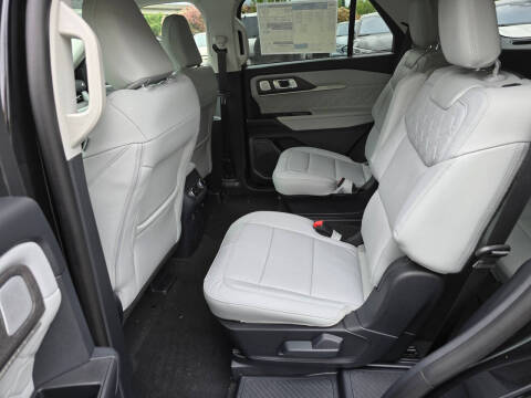 2026 Ford Explorer Platinum