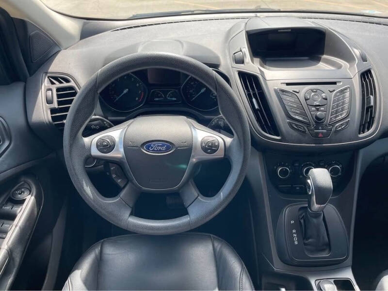 2016 Ford Escape S