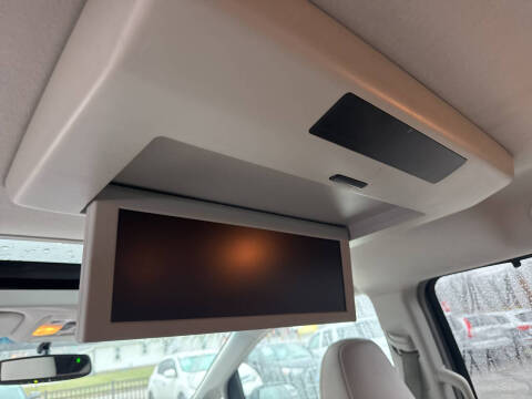 2012 Toyota Sienna XLE 7-Passenger Auto Access Seat