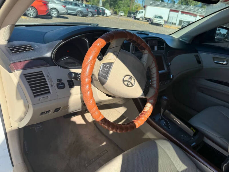 2011 Toyota Avalon Limited