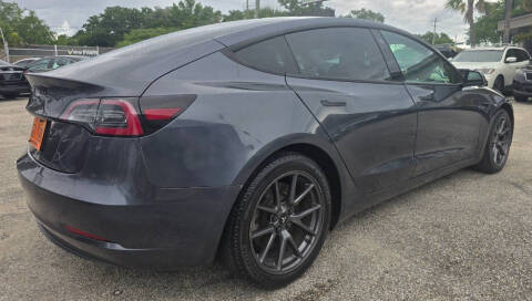 2021 Tesla Model 3 Standard Range Plus