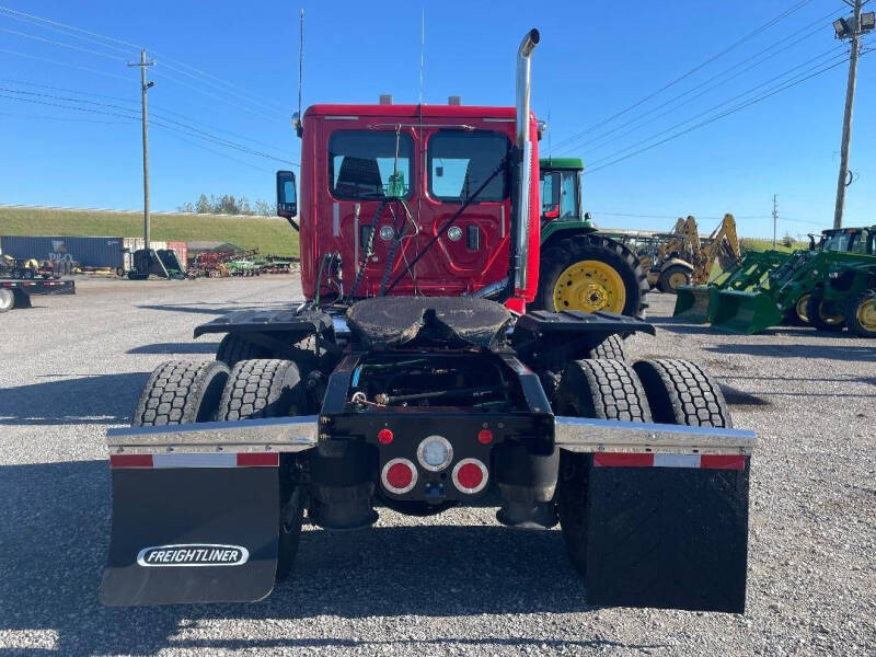 2017 Freightliner Cascadia