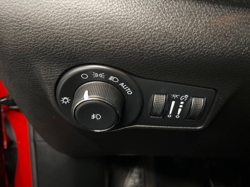 2023 Jeep Compass (Red) Edition