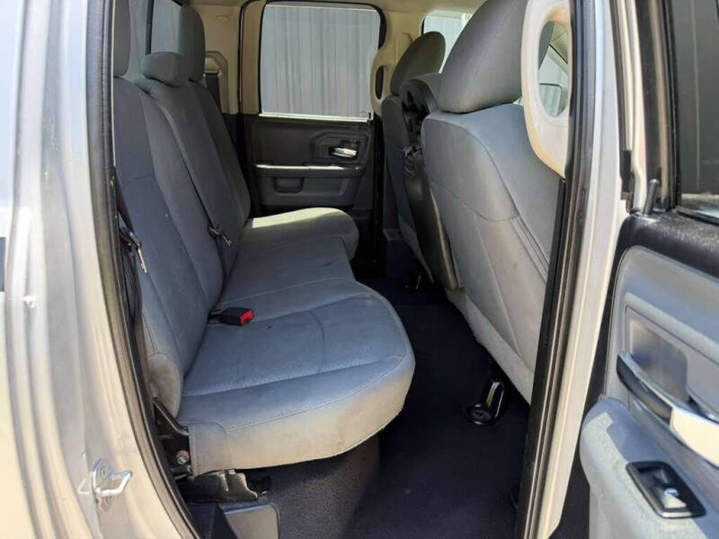 2015 RAM 1500 SLT