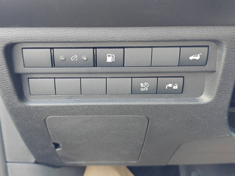 2025 Mitsubishi Outlander PHEV SE