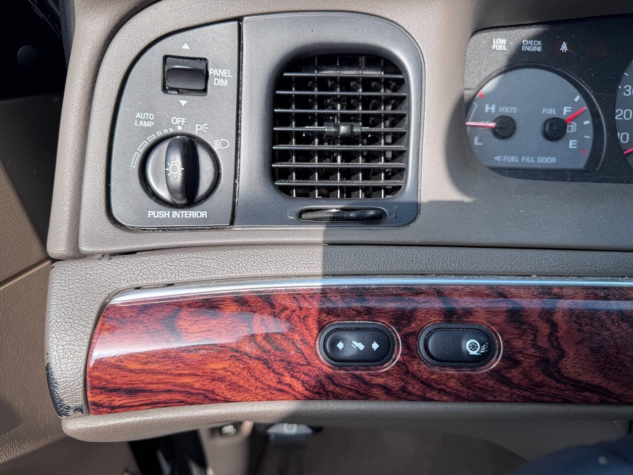 2002 Mercury Grand Marquis 4