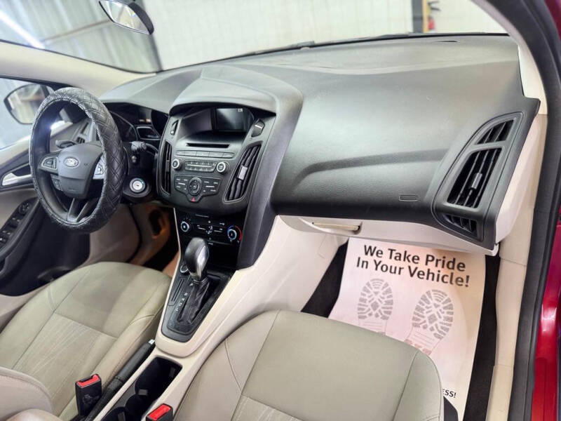 2017 Ford Focus SE