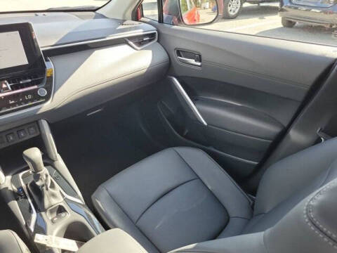 2023 Toyota Corolla Cross XLE