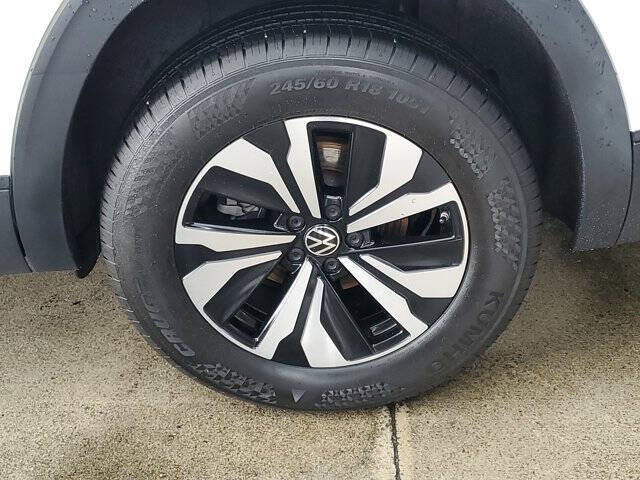 2024 Volkswagen Atlas SE