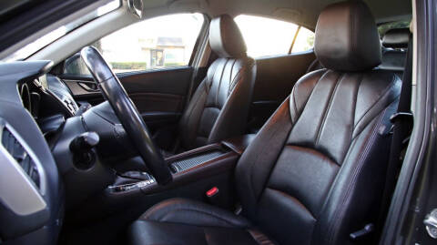 2017 Mazda MAZDA3 Touring