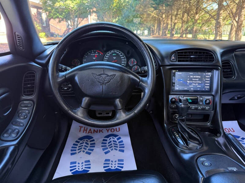 2004 Chevrolet Corvette