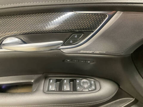 2023 Cadillac XT5 Sport