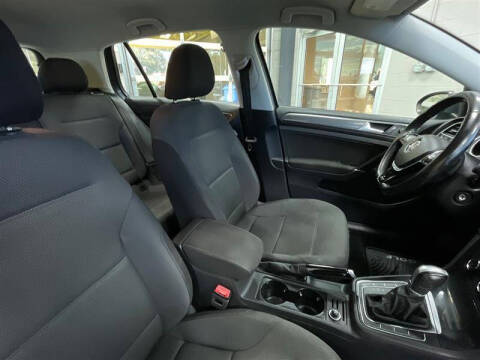 2018 Volkswagen Golf