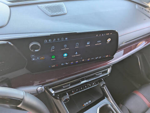 2024 Chevrolet Traverse RS