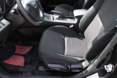 2013 Mazda MAZDA3 i SV