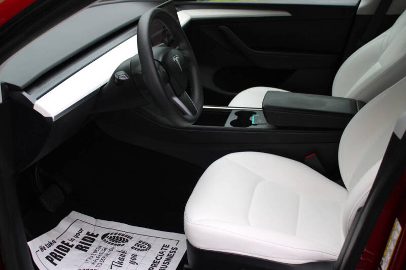 2024 Tesla Model Y Long Range