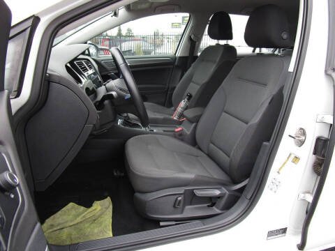 2019 Volkswagen e-Golf SE