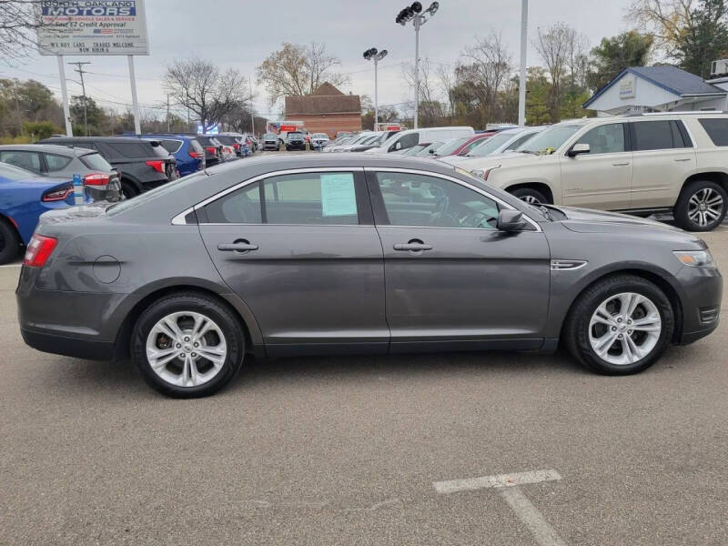 2017 Ford Taurus SEL