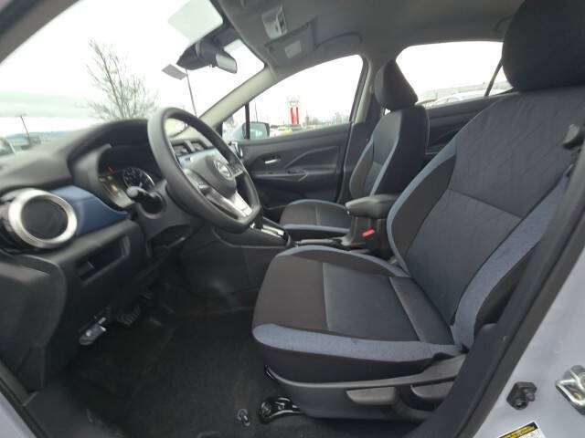 2025 Nissan Versa SV