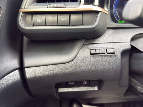 2024 Toyota Crown Platinum