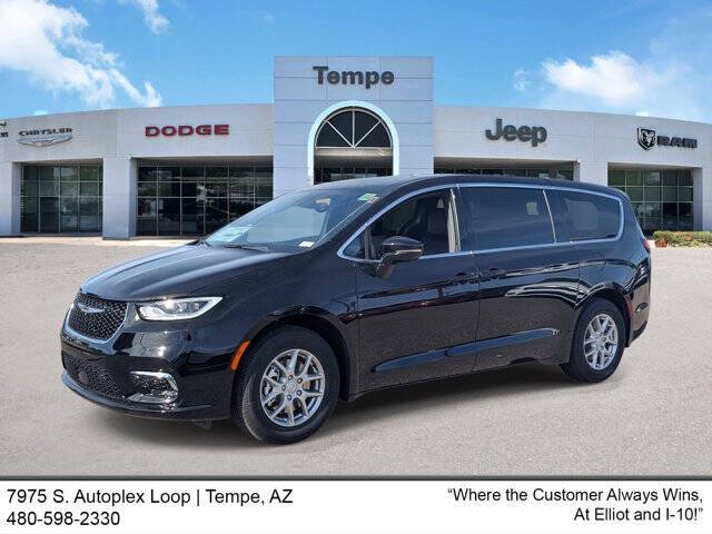 2026 Chrysler Pacifica Select