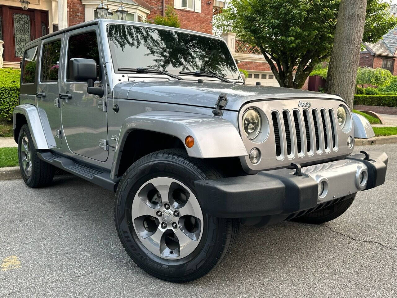 2018 Jeep Wrangler JK Unlimited  - $27,900