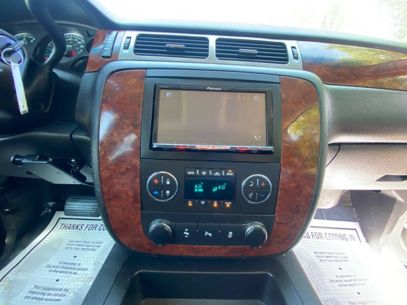 2012 Chevrolet Suburban LT