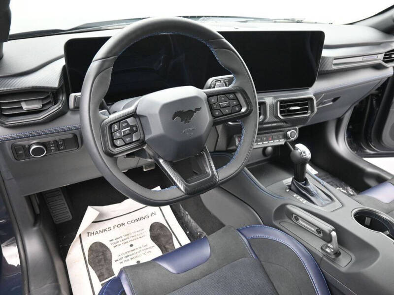 2025 Ford Mustang Dark Horse
