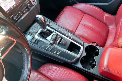 2018 Porsche Macan S