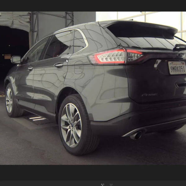 2017 Ford Edge Titanium