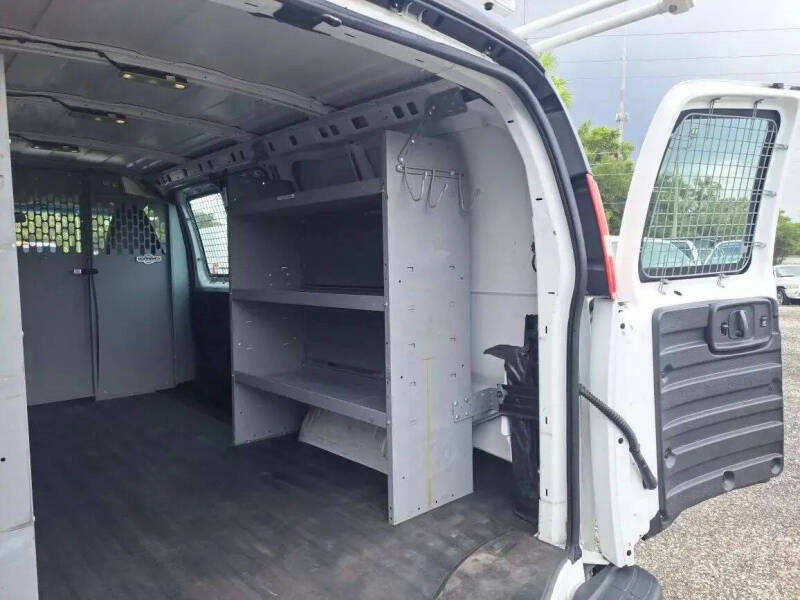 2021 Chevrolet Express 2500