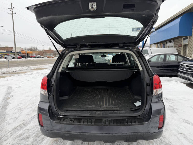 2011 Subaru Outback 2.5i