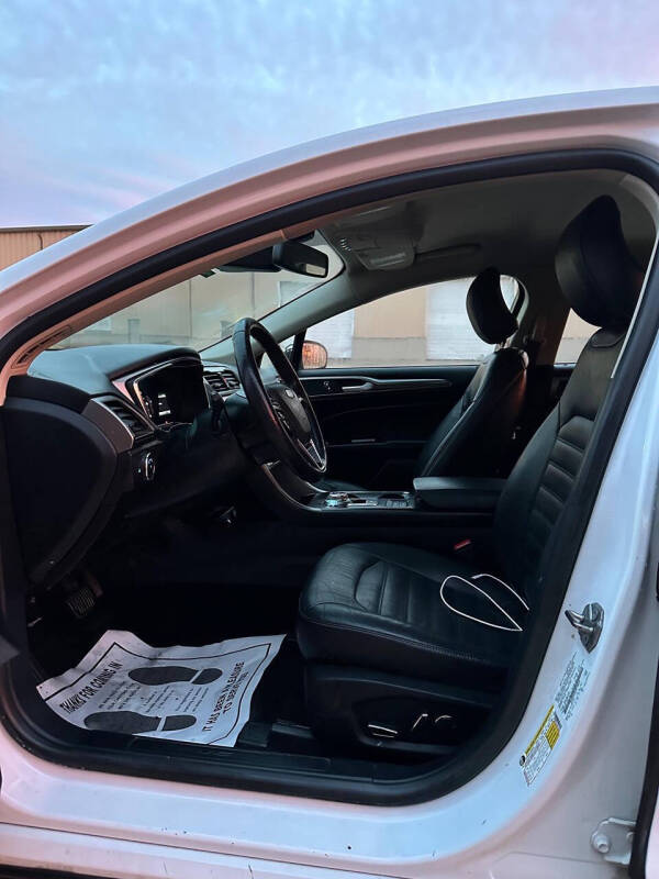 2018 Ford Fusion Hybrid SE