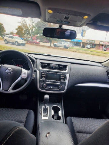 2017 Nissan Altima 2.5 SR