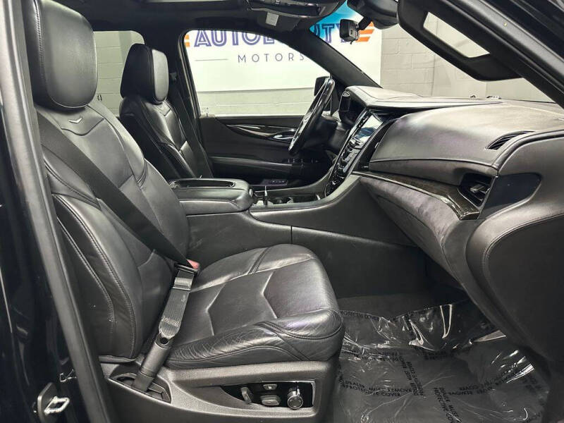 2017 Cadillac Escalade Platinum