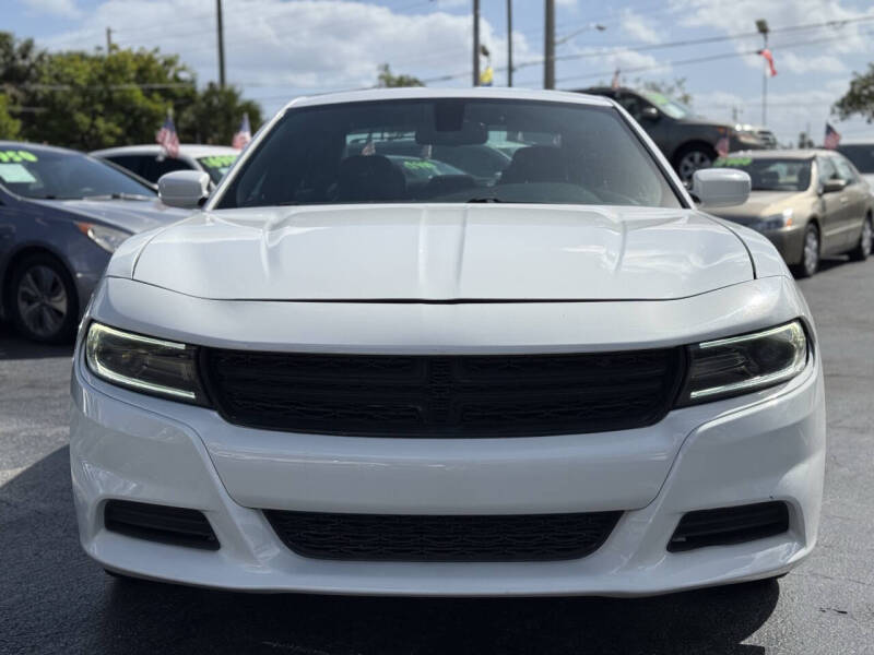 2016 Dodge Charger SE