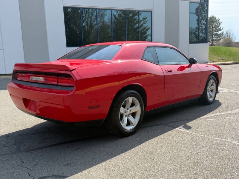 2010 Dodge Challenger SE